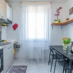 Centro Torri Huge X6 Appartement Parme