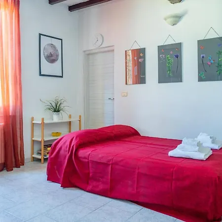 Centro Torri Huge X6 Apartment